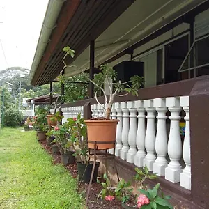 Ravehei Smile Relais 3 Huahine Auberge de jeunesse